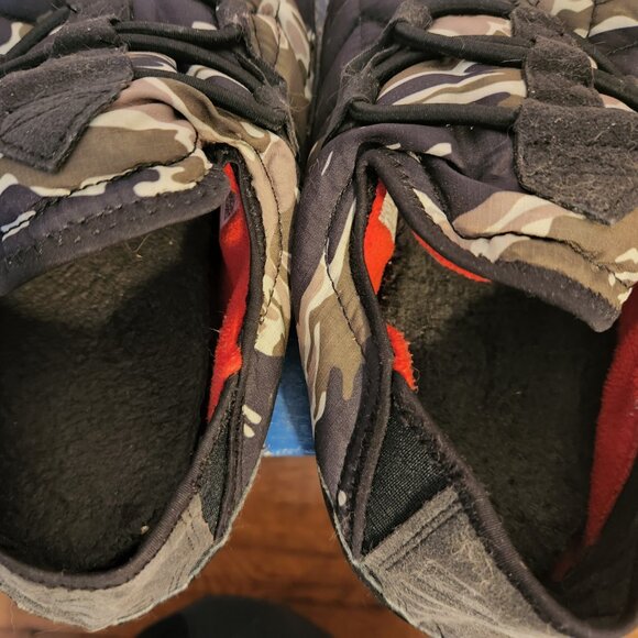 Men's size 11 NEW BALANCE green camouflage slip on fabric|leather sneakers - Picture 8 of 10